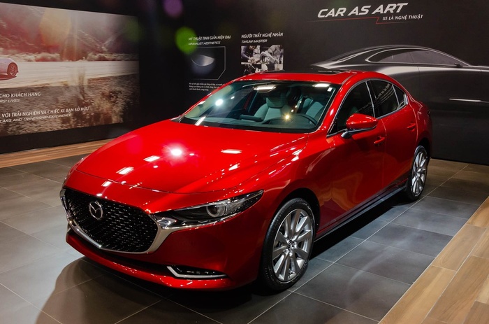 hyundaibienhoavn.com - Top 10 mẫu xe bán chạy tháng 12/2019: Mazda3: Doanh số 1.308 chiếc